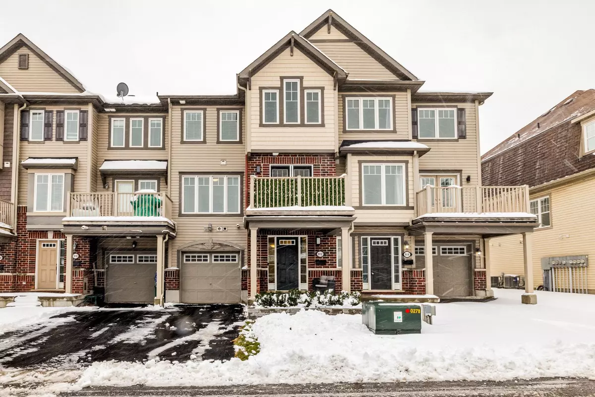 Stittsville - Munster - Richmond, ON K2S 0L7,912 Messor CRES