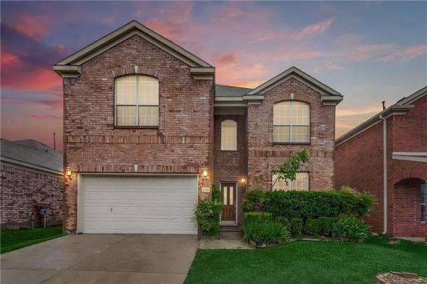 9921 Chadbourne Road, Fort Worth, TX 76244