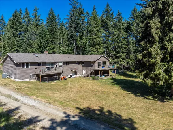 Black Creek, BC V9N 1H3,8598 Island Hwy N