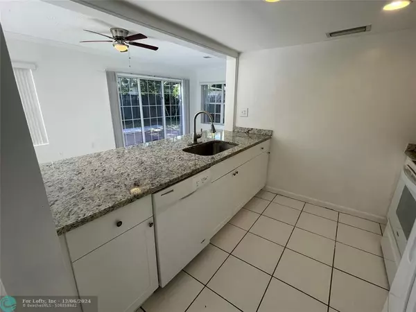 Margate, FL 33068,5371 SW 7th Ct