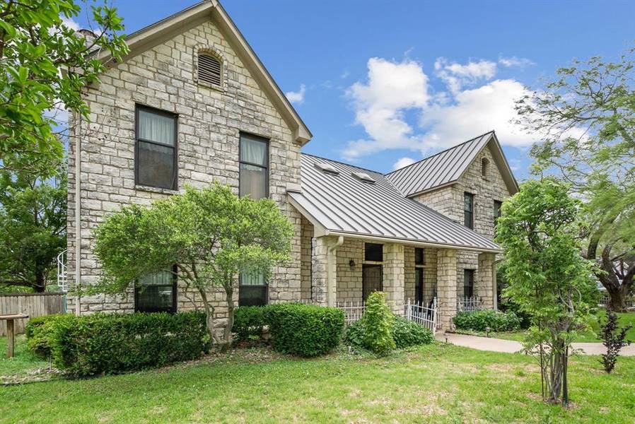 4426 Warschun Road, Sanger, TX 76227