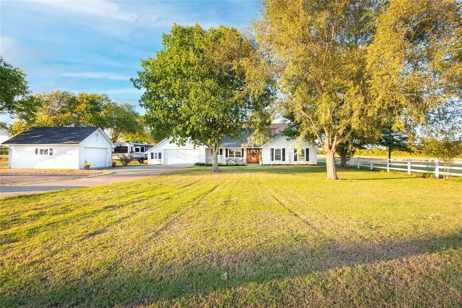 747 Pleasant Home Road, Sherman, TX 75092