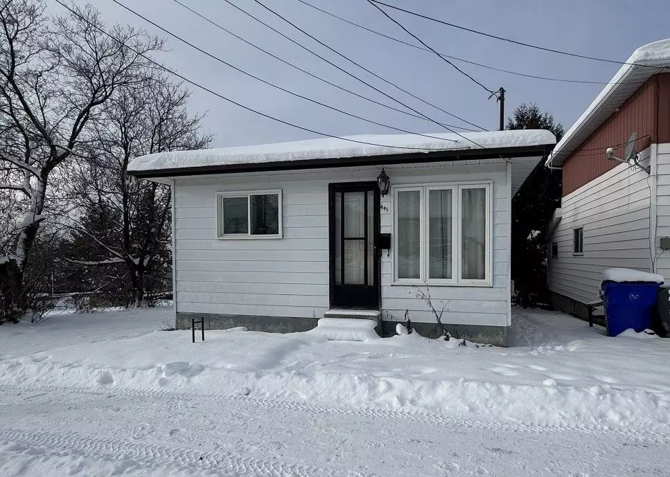 Timmins, ON P4N 2L5,441 Pine ST S