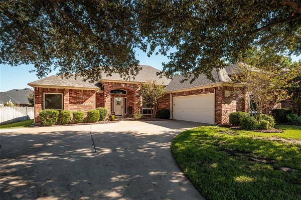 38 Crestwood Drive, Trophy Club, TX 76262