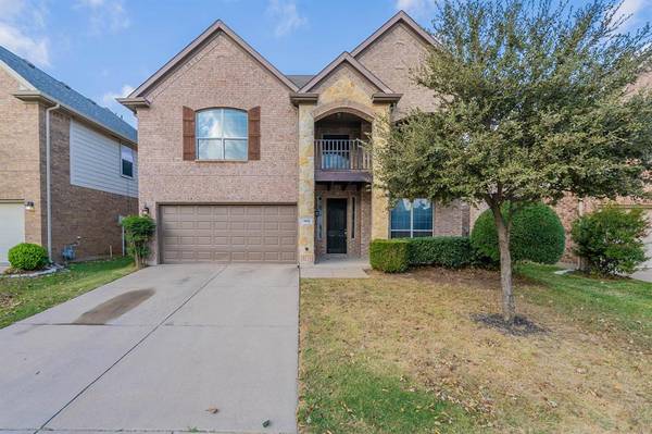 9825 Voss Avenue,  Fort Worth,  TX 76244