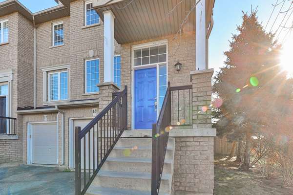 Oakville, ON L6M 5J8,2280 Baronwood DR #Unit 18