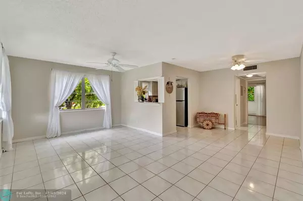 Deerfield Beach, FL 33442,233 Prescott L  #233