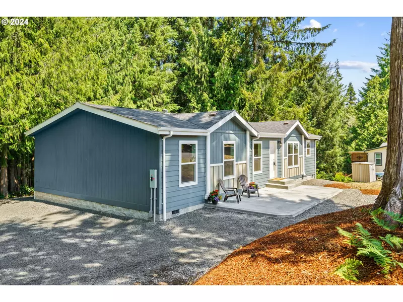 89375 Levage DR, Florence, OR 97439