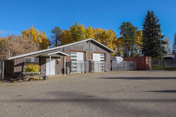 Rocky Mountain House, AB T4T 1B2,4204 52 AVE