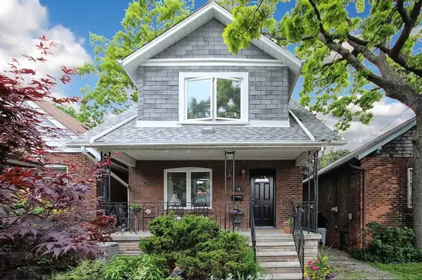 74 Oak Park AVE, Toronto E03, ON M4C 4M3