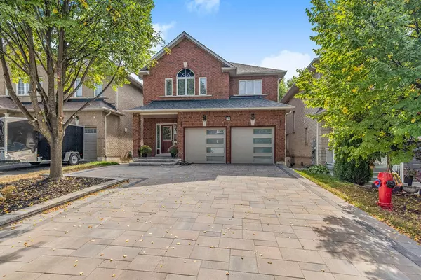 142 WOODBURY CRES, Newmarket, ON L3X 2S5