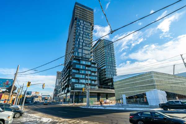 1245 Dupont ST #2302, Toronto W02, ON M6H 2A6