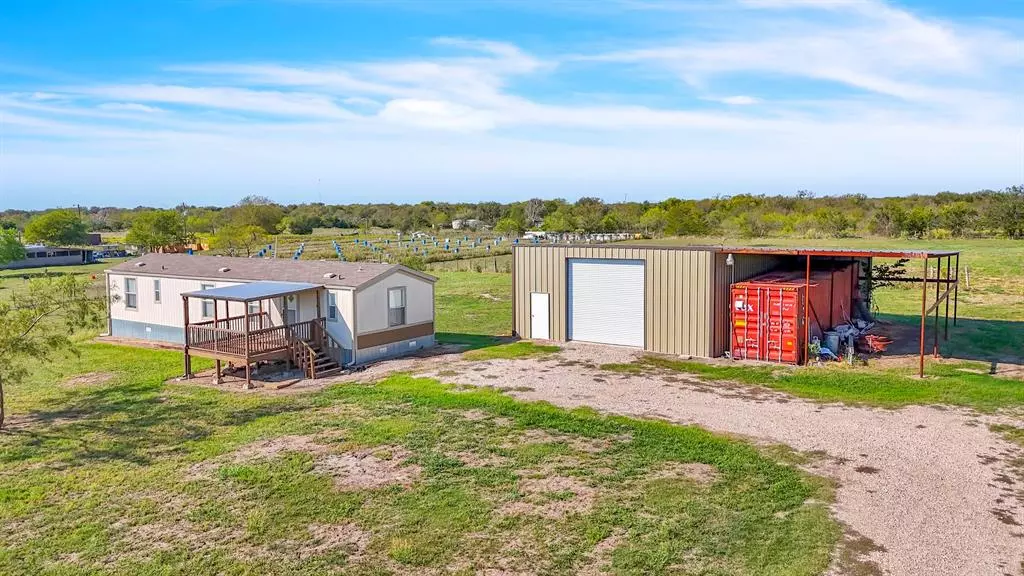 8038 Harden Oaks, Quinlan, TX 75474