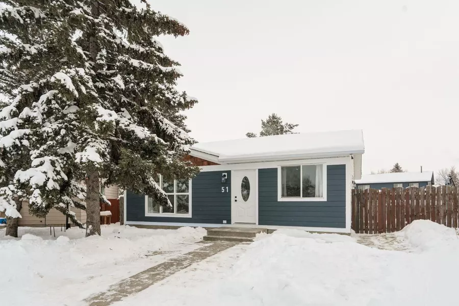 51 Falshire PL NE, Calgary, AB T3J 2C6