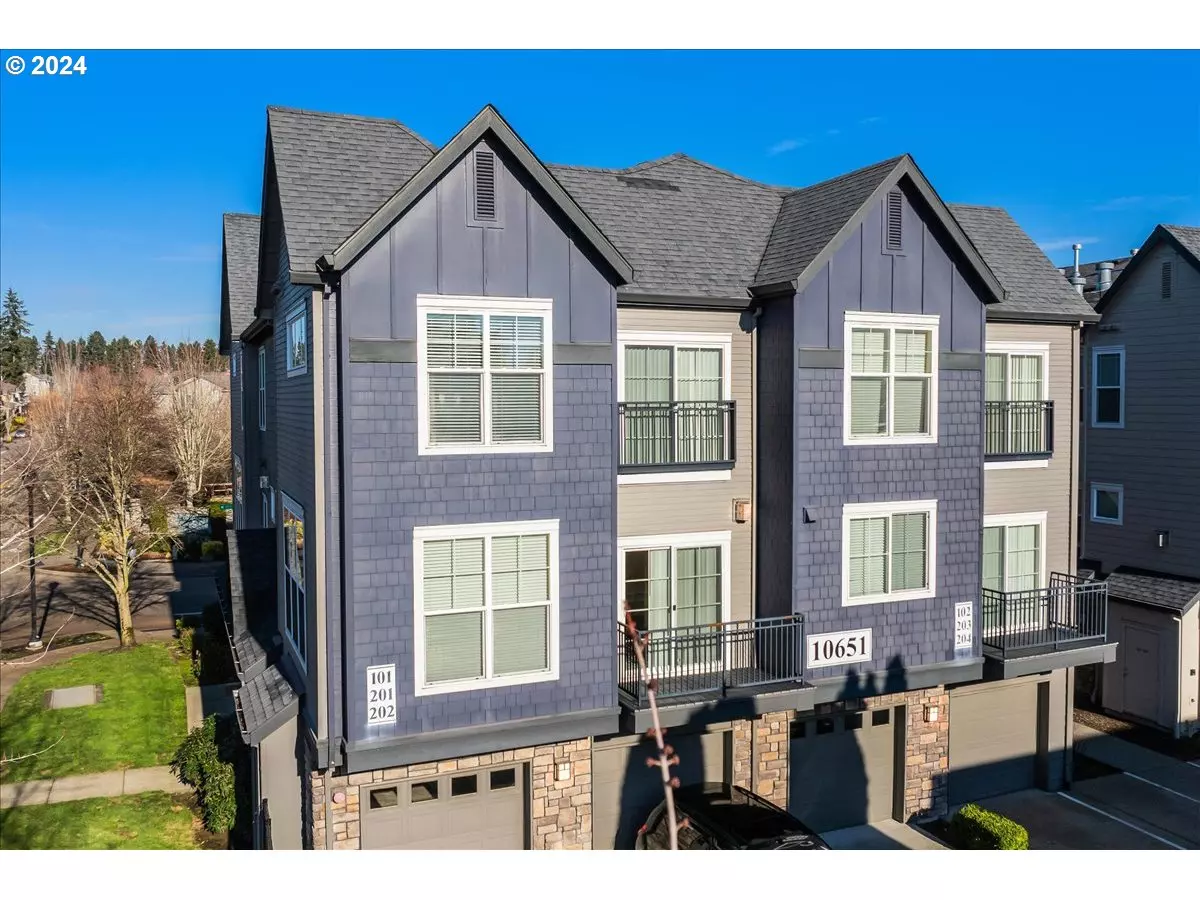 Hillsboro, OR 97006,10651 NE RED WING WAY #201