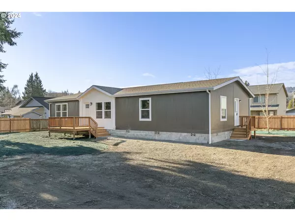 233 LEXINGTON AVE, Kelso, WA 98626