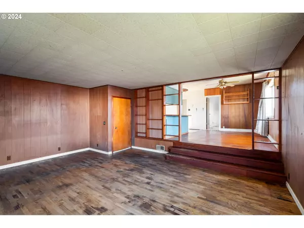 Seaside, OR 97138,1115 AVENUE A