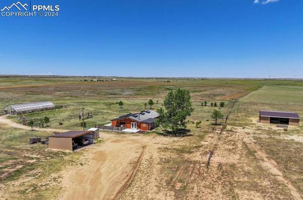 6910 Sengbeil RD,  Yoder,  CO 80864