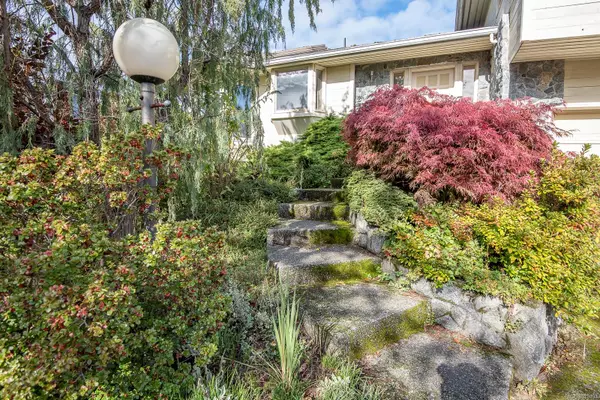 Saanich, BC V8P 5M7,3569 McInnis Rise