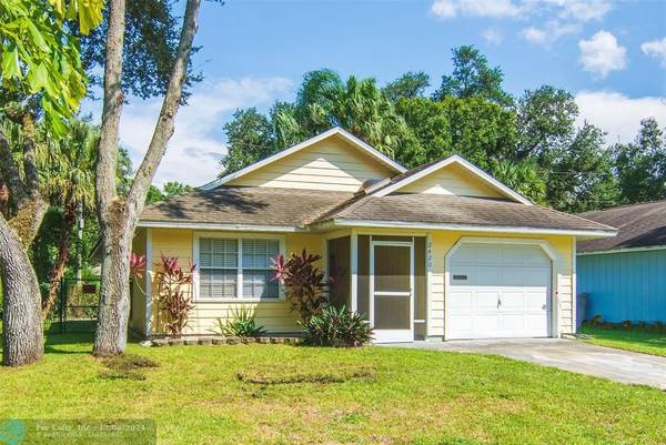 2420 88th Ave,  Vero Beach,  FL 32966