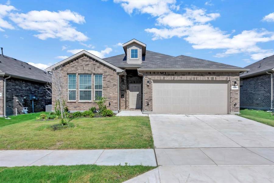 15909 Bronte Lane, Fort Worth, TX 76247