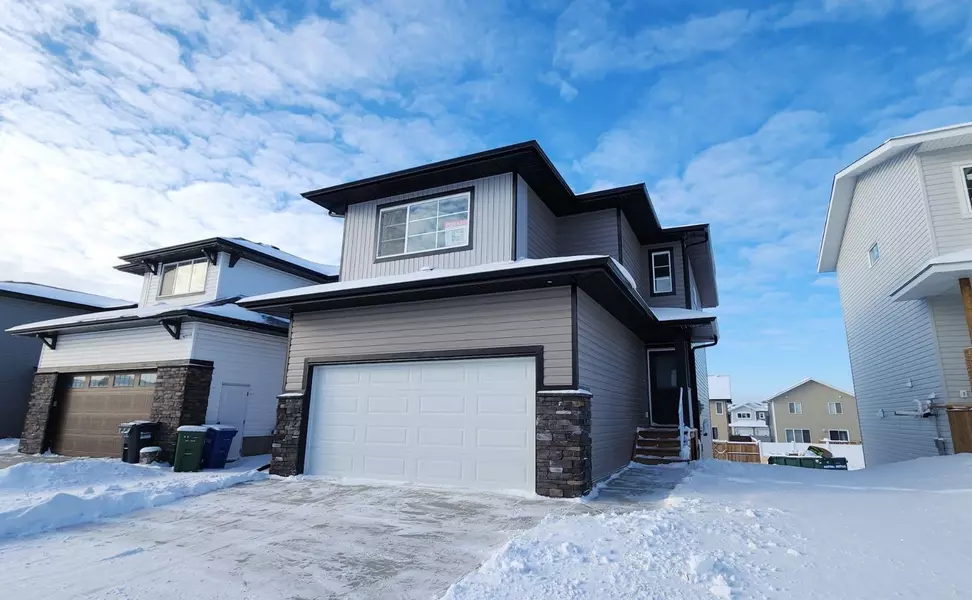 34 Thayer Close, Red Deer, AB T4P 0W7