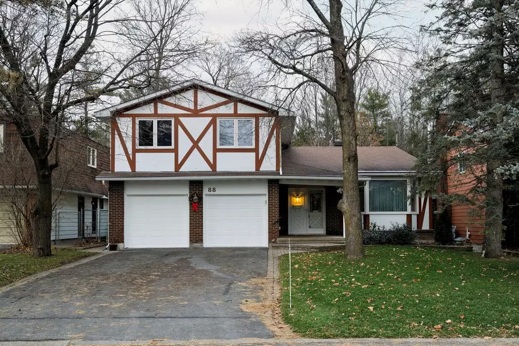 Blackburn Hamlet, ON K1B 4V3,88 Northpark DR