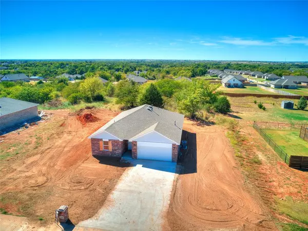 Edmond, OK 73025,13040 Mannington Road