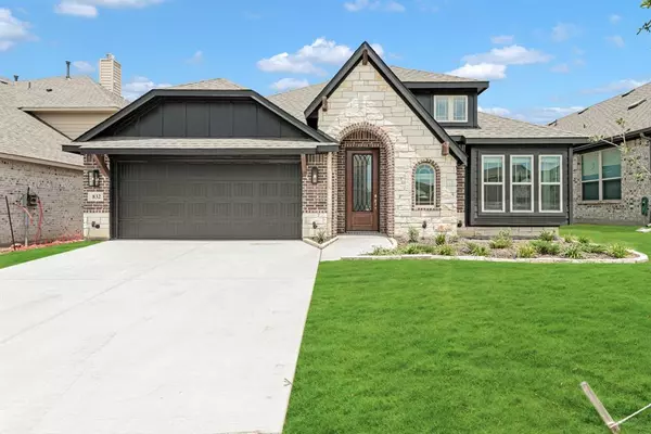 832 Jaguar Ridge, Godley, TX 76044