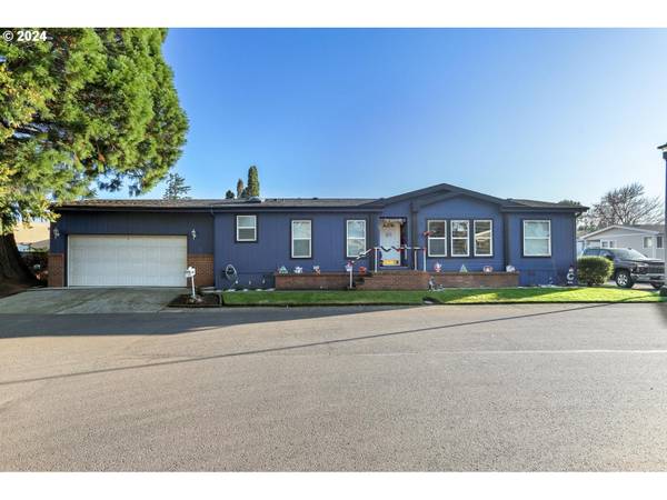 835 SE 1ST AVE #72, Canby, OR 97013