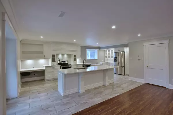 Simcoe, ON L0M 1B4,390 Mill ST