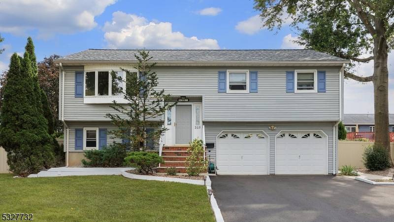 205 Barone Ave, South Plainfield Boro, NJ 07080