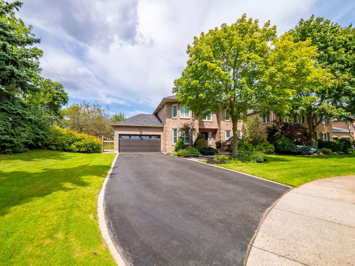 Oakville, ON L6M 2P1,1050 Masters Green N/A