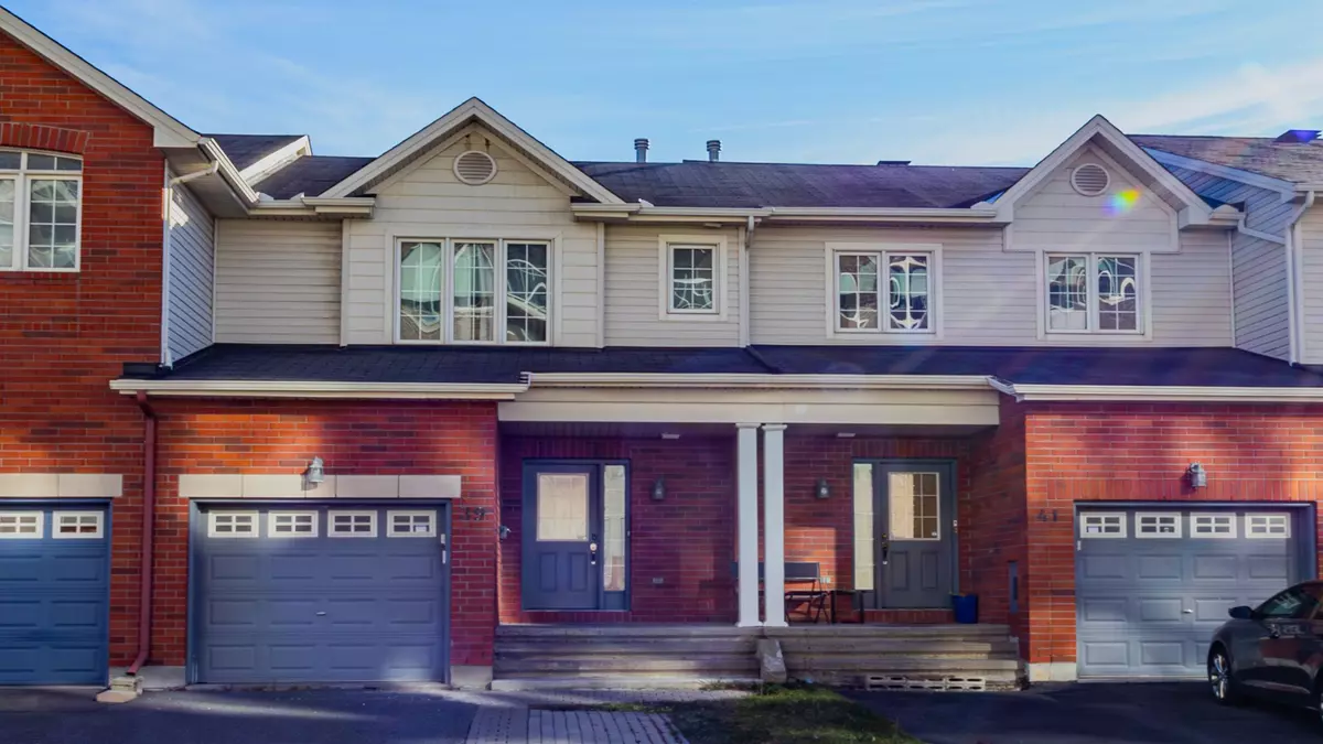 Barrhaven, ON K2J 0L5,39 Chesapeake CRES