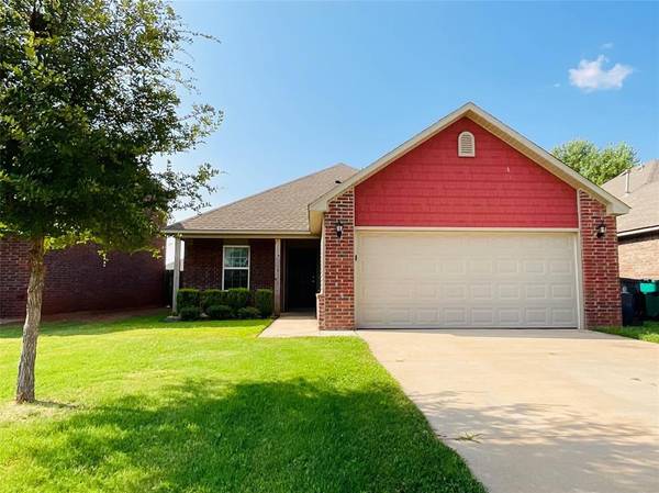 9304 NW 72nd Street, Yukon, OK 73099