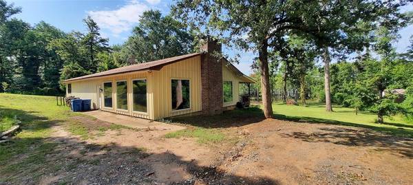 11582 Rogers Station Road, Vivian, LA 71082