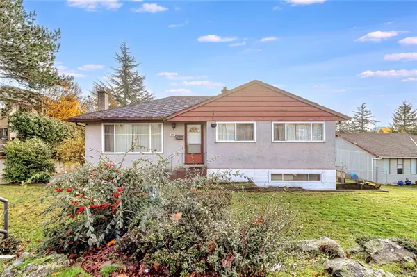 881 McKenzie Ave, Saanich, BC V8X 3G4