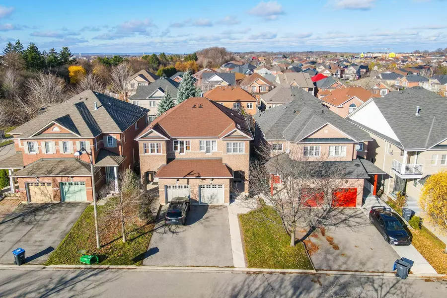 31 Martree CRES, Brampton, ON L6V 4R3