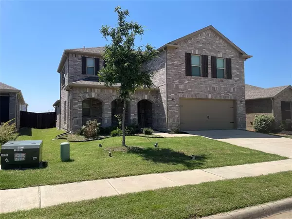 2613 Warren Lane, Aubrey, TX 76227