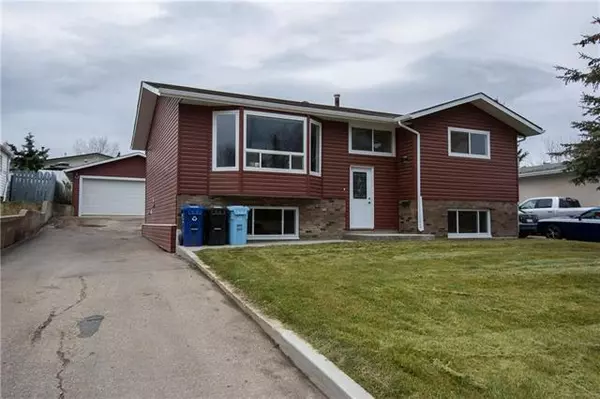 517 Beacon Hill DR, Fort Mcmurray, AB T9H 2R4