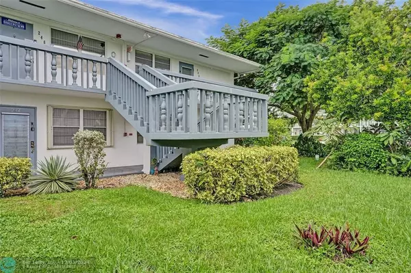 Deerfield Beach, FL 33442,245 Oakridge O  #245