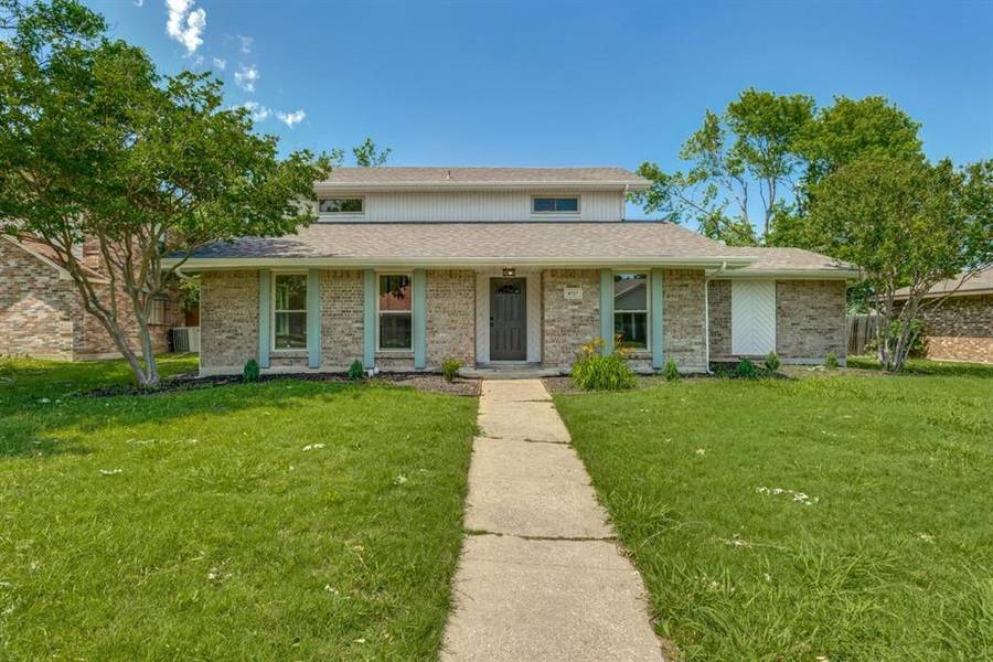 8717 Deerwood Drive, Rowlett, TX 75088