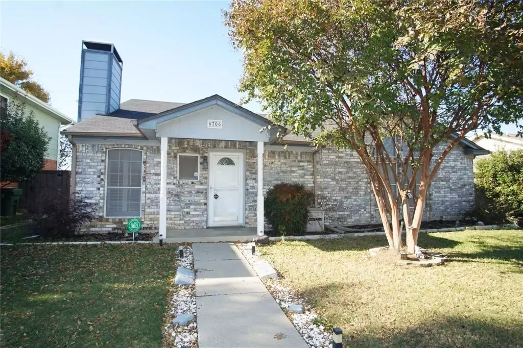 Arlington, TX 76001,6706 Olivewood Drive