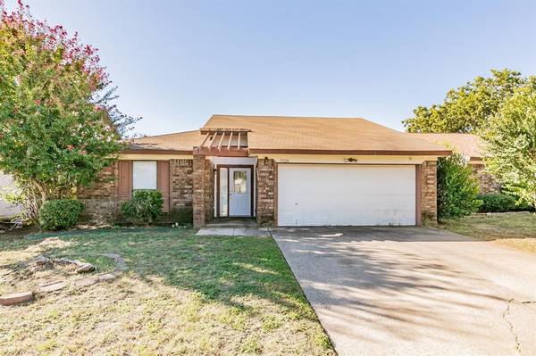 7524 Little Rock Lane, Fort Worth, TX 76120