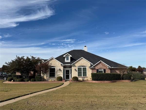 3001 Big Springs Drive, Joshua, TX 76058