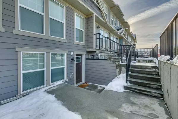 Calgary, AB T3M 3K8,426 Cranbrook SQ SE