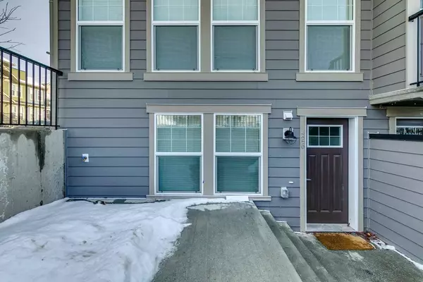 Calgary, AB T3M 3K8,426 Cranbrook SQ SE