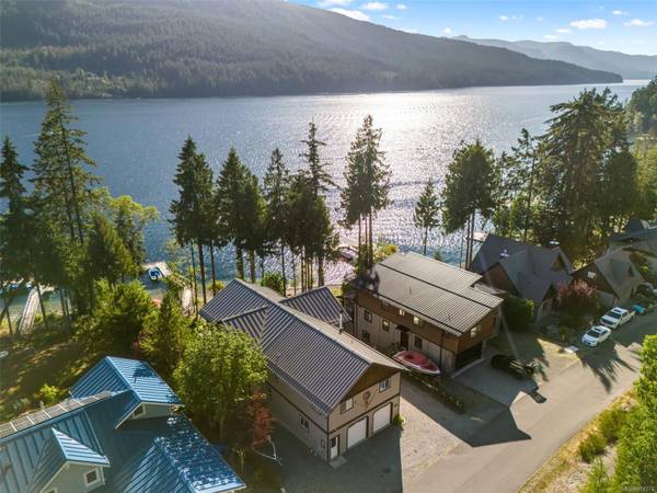 9380 Creekside Dr, Youbou, BC V0R 3E1