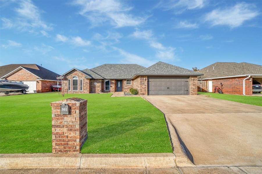 501 Peacock Circle, Altus, OK 73521