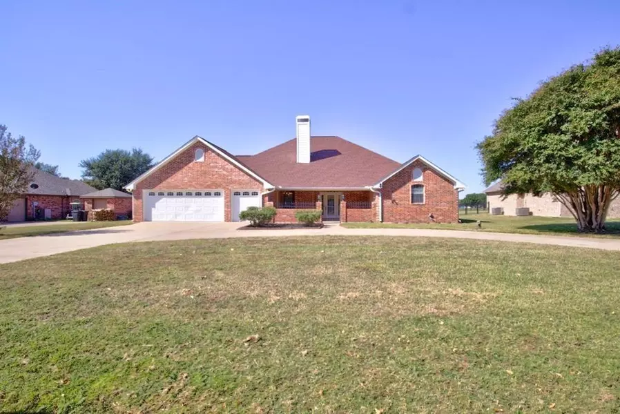 17778 Country Club Drive, Kemp, TX 75143